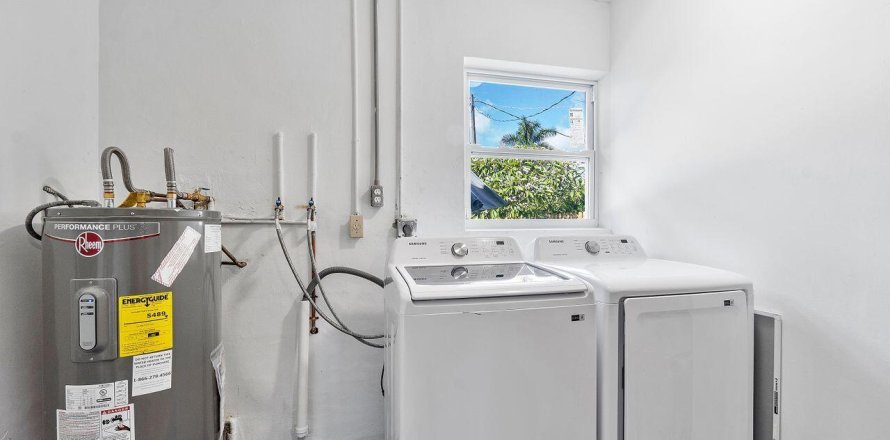 Дом в Дирфилд-Бич, Флорида 2 спальни, 120.22м2 № 976355
