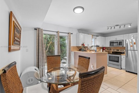 Condo in Homestead, Florida, 3 bedrooms  № 1994240 - photo 4