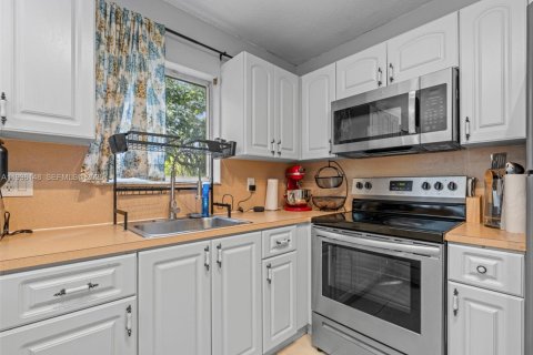 Condo in Homestead, Florida, 3 bedrooms  № 1994240 - photo 5