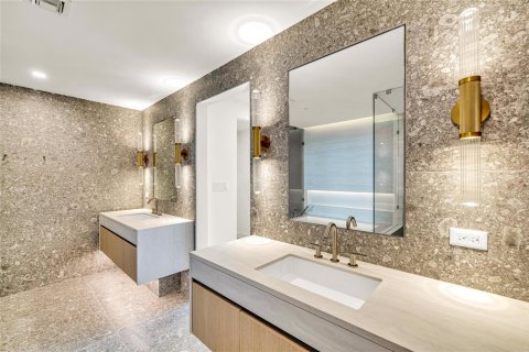 Condominio en venta en Pompano Beach, Florida, 3 dormitorios, 240.62 m2 № 2194354 - foto 21
