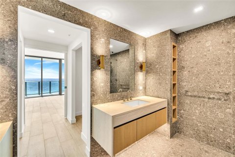 Condominio en venta en Pompano Beach, Florida, 3 dormitorios, 240.62 m2 № 2194354 - foto 18