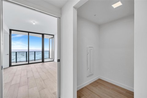 Condominio en venta en Pompano Beach, Florida, 3 dormitorios, 240.62 m2 № 2194354 - foto 15