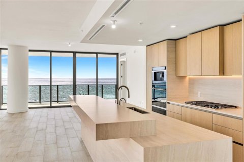 Condominio en venta en Pompano Beach, Florida, 3 dormitorios, 240.62 m2 № 2194354 - foto 11