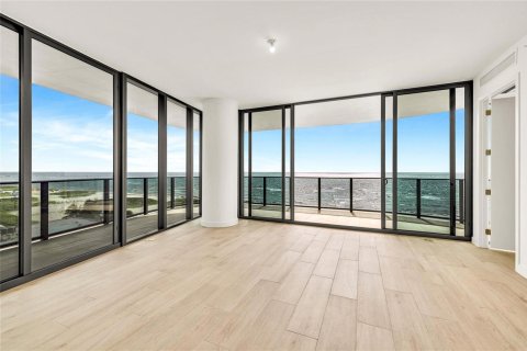 Condominio en venta en Pompano Beach, Florida, 3 dormitorios, 240.62 m2 № 2194354 - foto 4
