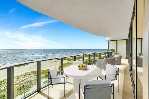 Condominio en Pompano Beach, Florida, 3 dormitorios  № 2194354