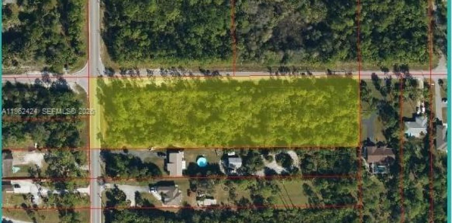 Terreno en Naples, Florida № 2080935