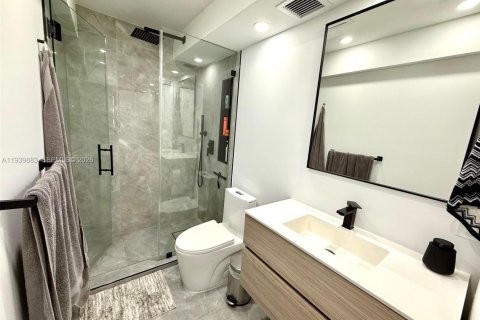 Copropriété à louer à Miami Beach, Floride: 1 chambre, 95.41 m2 № 1997099 - photo 16