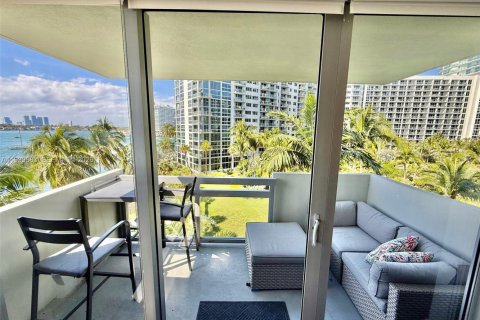 Copropriété à louer à Miami Beach, Floride: 1 chambre, 95.41 m2 № 1997099 - photo 2