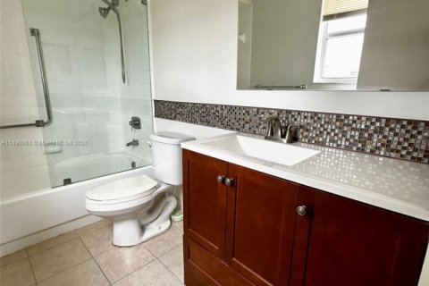 Купить кондоминиум в Уэст-Палм-Бич, Флорида 2 спальни, 89.19м2, № 1731717 - фото 8