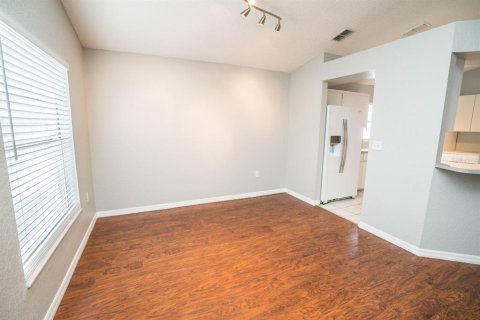 Villa ou maison à louer à Pinellas Park, Floride: 3 chambres, 136.1 m2 № 2425484 - photo 12