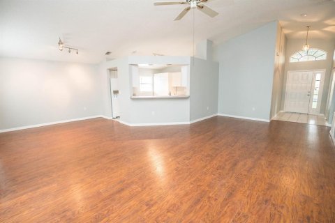 Villa ou maison à louer à Pinellas Park, Floride: 3 chambres, 136.1 m2 № 2425484 - photo 10