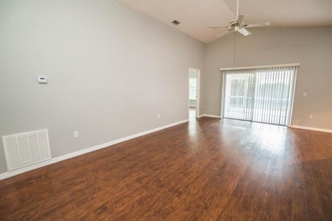 Villa ou maison à louer à Pinellas Park, Floride: 3 chambres, 136.1 m2 № 2425484 - photo 9