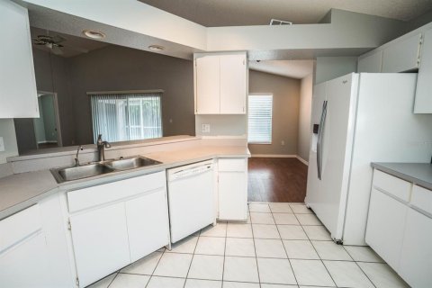 Villa ou maison à louer à Pinellas Park, Floride: 3 chambres, 136.1 m2 № 2425484 - photo 13