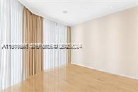 Condo in Bal Harbour, Florida, 6 bedrooms  № 1989440 - photo 21