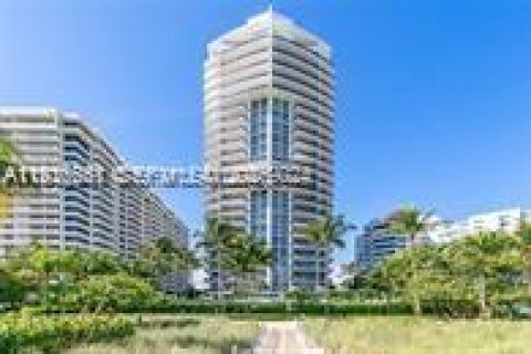 Condo in Bal Harbour, Florida, 6 bedrooms  № 1989440 - photo 1