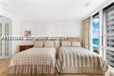 Condo in Bal Harbour, Florida, 6 bedrooms  № 1989440 - photo 24
