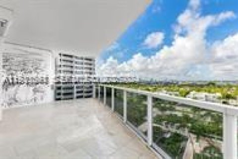 Condo in Bal Harbour, Florida, 6 bedrooms  № 1989440 - photo 28