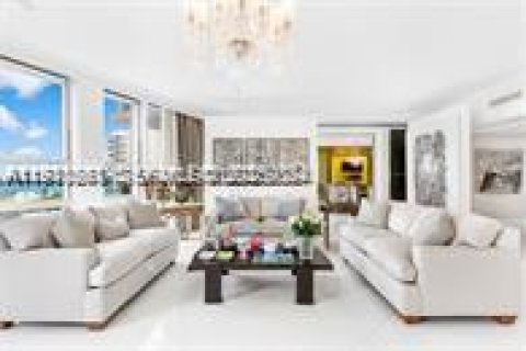 Condo in Bal Harbour, Florida, 6 bedrooms  № 1989440 - photo 9