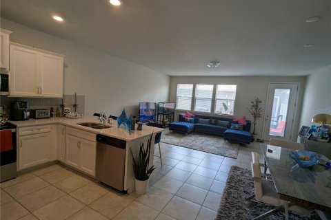 Townhouse in Orlando, Florida 4 bedrooms, 168.06 sq.m. № 1826245 - photo 11