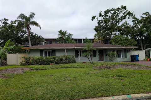 Casa en venta en Saint Petersburg, Florida, 3 dormitorios, 146.32 m2 № 1913376 - foto 2