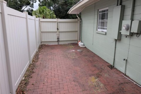 Casa en venta en Saint Petersburg, Florida, 3 dormitorios, 146.32 m2 № 1913376 - foto 9