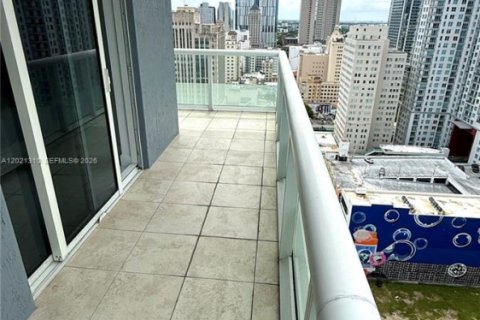 Condo in Miami, Florida, 2 bedrooms  № 2182349 - photo 28