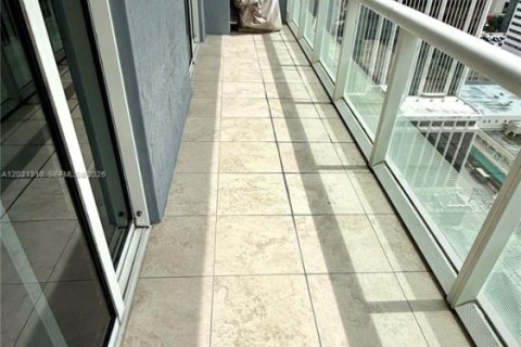 Condo in Miami, Florida, 2 bedrooms  № 2182349 - photo 26