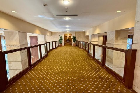 Copropriété à louer à Aventura, Floride: 2 chambres, 109.16 m2 № 2154565 - photo 24