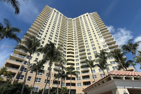 Copropriété à louer à Aventura, Floride: 2 chambres, 109.16 m2 № 2154565 - photo 5