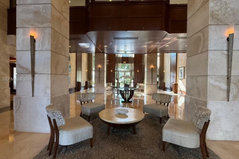 Copropriété à louer à Aventura, Floride: 2 chambres, 109.16 m2 № 2154565 - photo 2