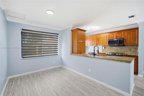 Villa ou maison à vendre à West Park, Floride: 2 chambres, 91.79 m2 № 2086901 - photo 9