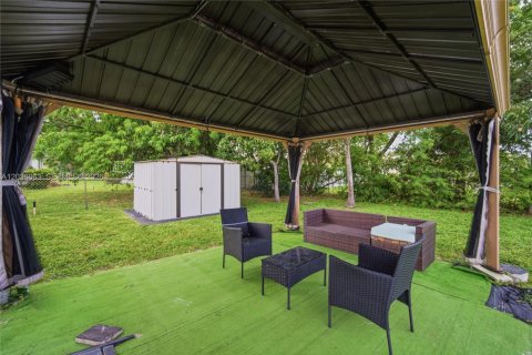 Villa ou maison à vendre à West Park, Floride: 2 chambres, 91.79 m2 № 2086901 - photo 23