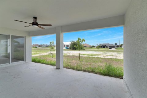 Casa en venta en Cape Coral, Florida, 4 dormitorios, 156.35 m2 № 2207728 - foto 27