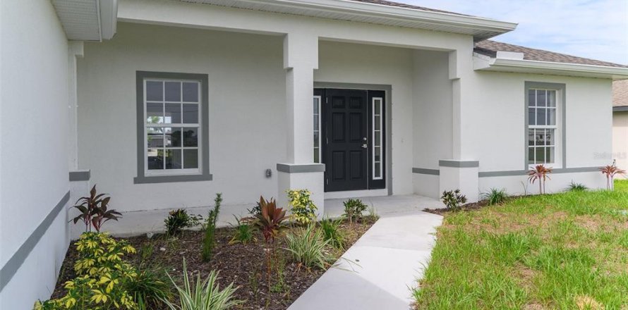 Casa en Cape Coral, Florida 4 dormitorios, 156.35 m2 № 2207728