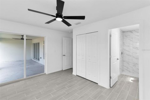 Casa en venta en Cape Coral, Florida, 4 dormitorios, 156.35 m2 № 2207728 - foto 26