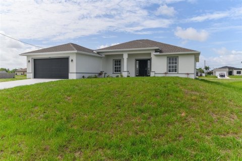Casa en venta en Cape Coral, Florida, 4 dormitorios, 156.35 m2 № 2207728 - foto 29