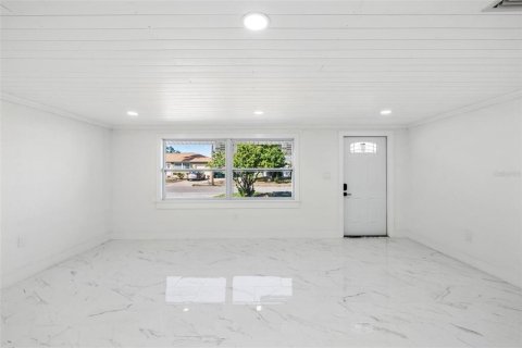 Casa en venta en Port Charlotte, Florida, 4 dormitorios, 213.68 m2 № 1831392 - foto 29