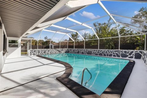 Casa en venta en Port Charlotte, Florida, 4 dormitorios, 213.68 m2 № 1831392 - foto 28