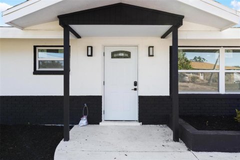 Casa en venta en Port Charlotte, Florida, 4 dormitorios, 213.68 m2 № 1831392 - foto 30