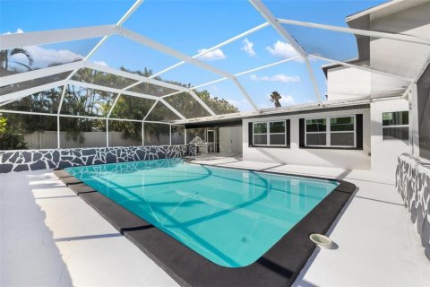 Casa en venta en Port Charlotte, Florida, 4 dormitorios, 213.68 m2 № 1831392 - foto 26
