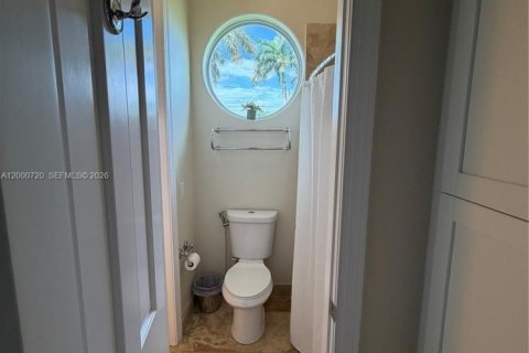 House in Southwest Ranches, Florida 5 bedrooms, 288.09 sq.m. № 2068188 - photo 15