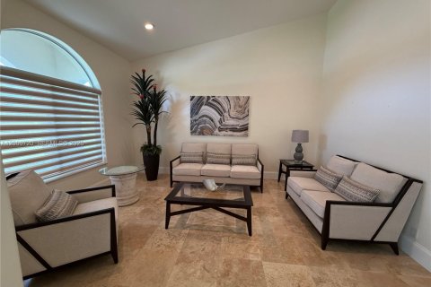 House in Southwest Ranches, Florida 5 bedrooms, 288.09 sq.m. № 2068188 - photo 4