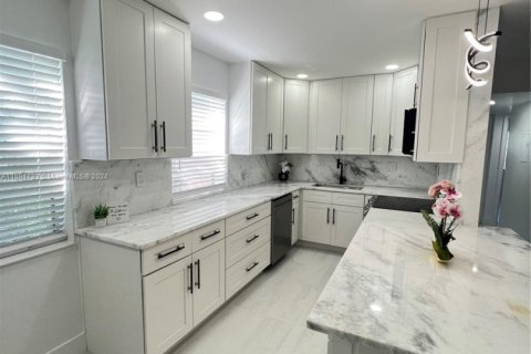 Copropriété à vendre à Delray Beach, Floride: 2 chambres, 84.26 m2 № 1962733 - photo 2