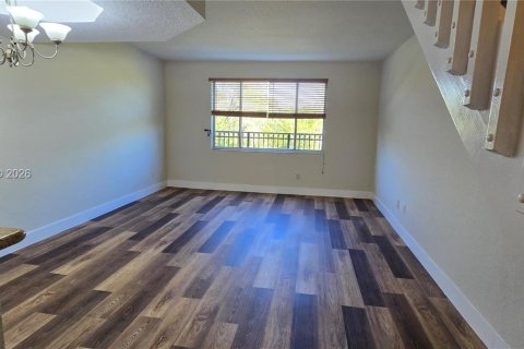 Снять в аренду таунхаус в Дейви, Флорида 3 спальни, № 1997825 - фото 6