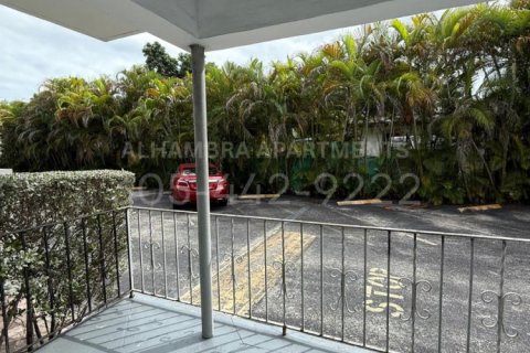 Copropriété à louer à Miami, Floride: 2 chambres, 83.61 m2 № 2011218 - photo 4