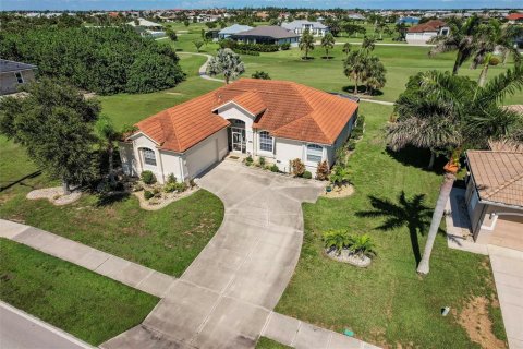 Casa en venta en Punta Gorda, Florida, 3 dormitorios, 150.87 m2 № 1792223 - foto 1