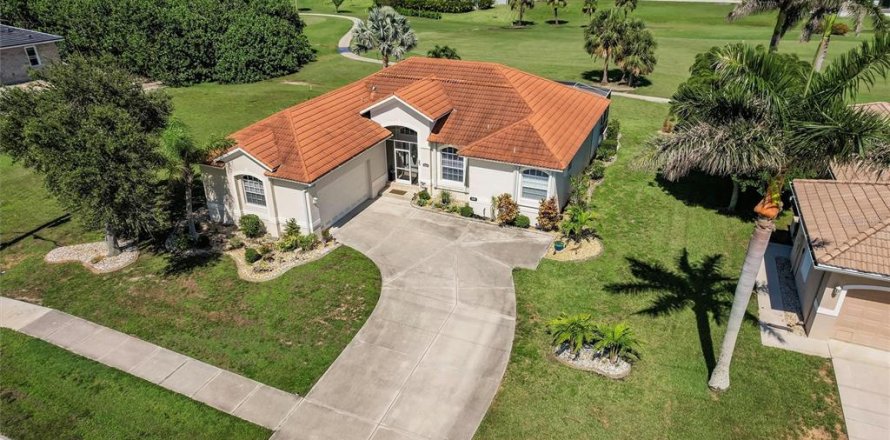 Casa en Punta Gorda, Florida 3 dormitorios, 150.87 m2 № 1792223