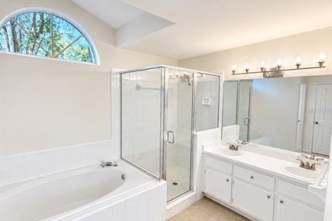 Villa ou maison à vendre à Gainesville, Floride: 3 chambres, 152.55 m2 № 2427075 - photo 16