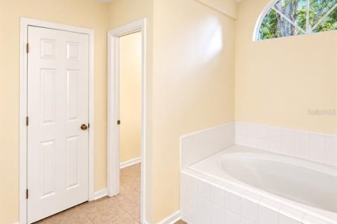 Villa ou maison à vendre à Gainesville, Floride: 3 chambres, 152.55 m2 № 2427075 - photo 17