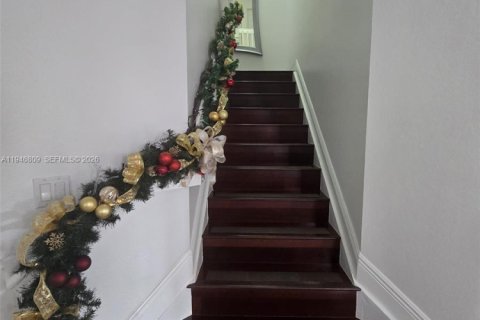 Touwnhouse à vendre à Doral, Floride: 4 chambres, 215.53 m2 № 2011136 - photo 6